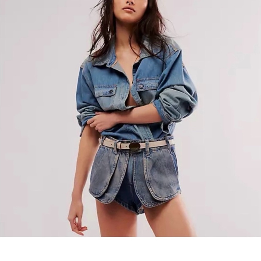 Free People We The Free Prince Street Blue Denim Shorts Sz 24,27 NWT